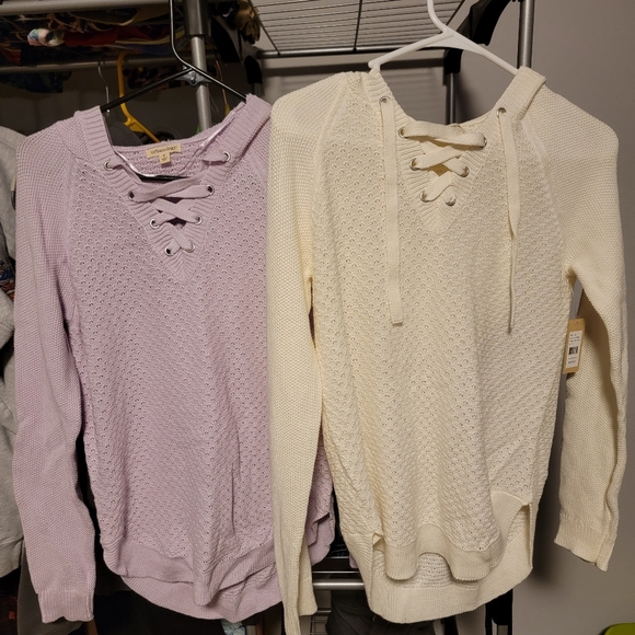 Sweaters - Picture 1 of 2